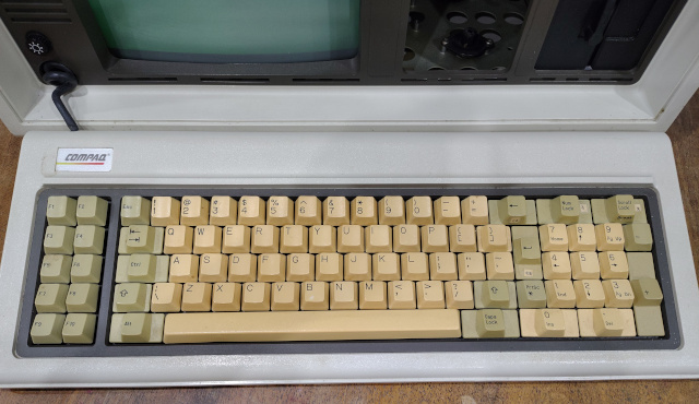 Compaq Portable Plus